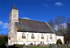 L'eglise de Saint-Pierre-Azif situe en pleine campagne